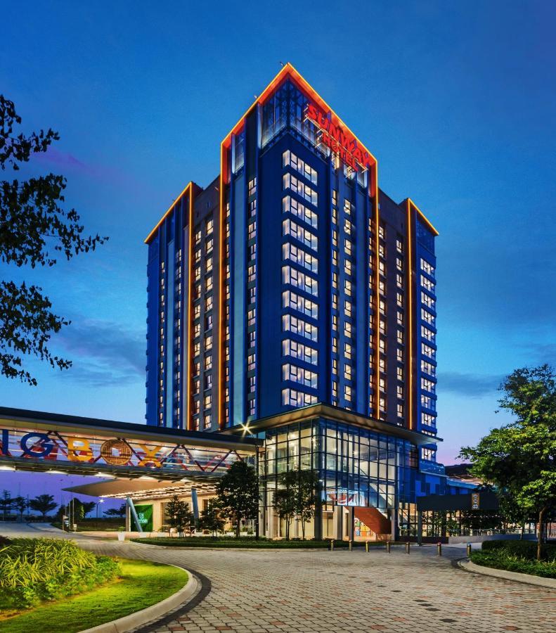 נוסג'יה Sunway Hotel Big Box מראה חיצוני תמונה