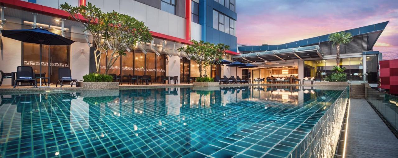 נוסג'יה Sunway Hotel Big Box מראה חיצוני תמונה
