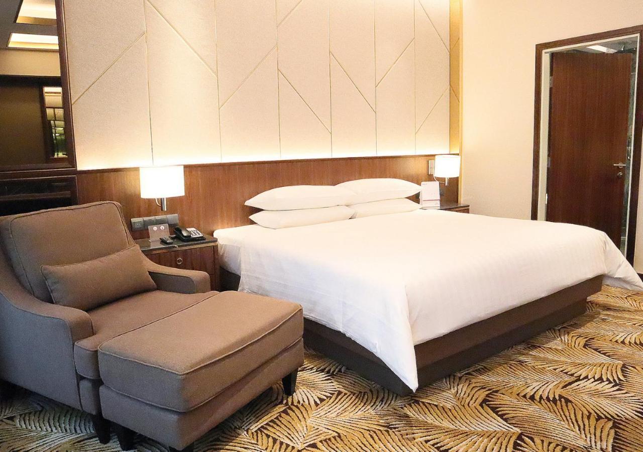 נוסג'יה Sunway Hotel Big Box מראה חיצוני תמונה
