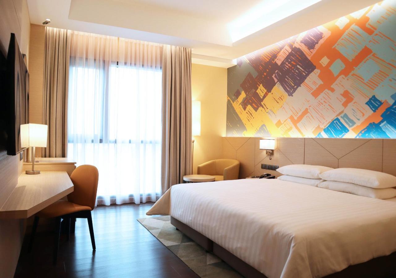 נוסג'יה Sunway Hotel Big Box מראה חיצוני תמונה
