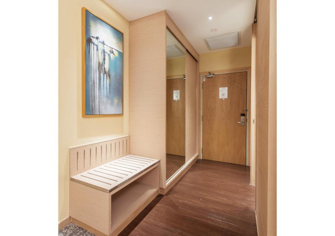 נוסג'יה Sunway Hotel Big Box מראה חיצוני תמונה